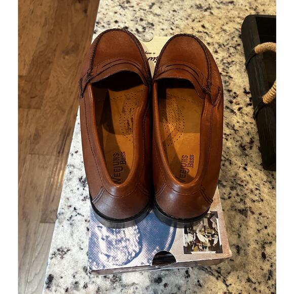 NIB VTG G.H. Bass Weejuns Women’s Sz 8.5 WIDE Brown Leather Penny Loafers Preppy - Picture 4 of 8